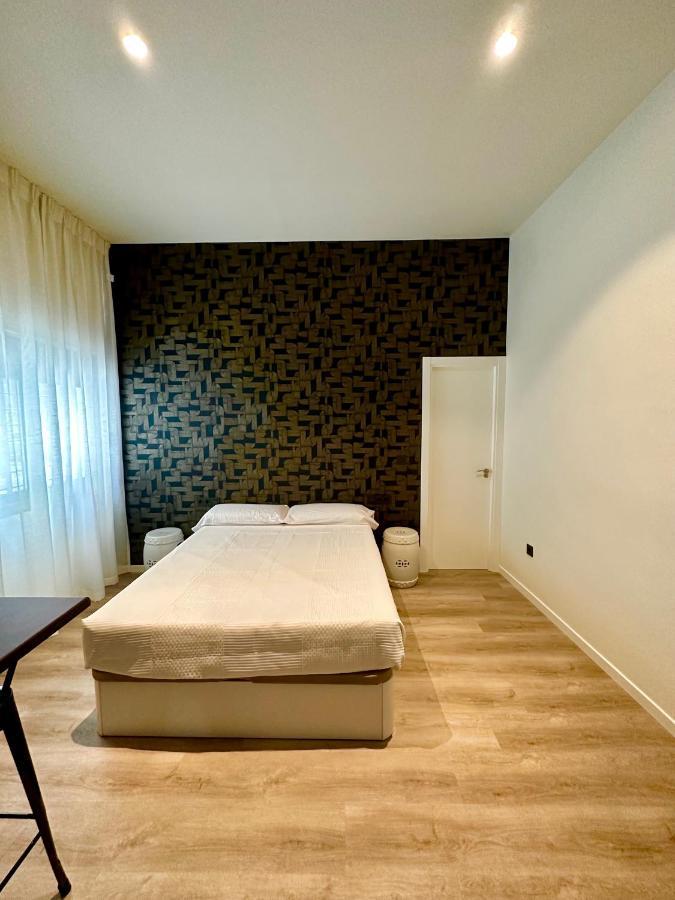 Apartamentos Sunsets Malaga Centro Ngoại thất bức ảnh