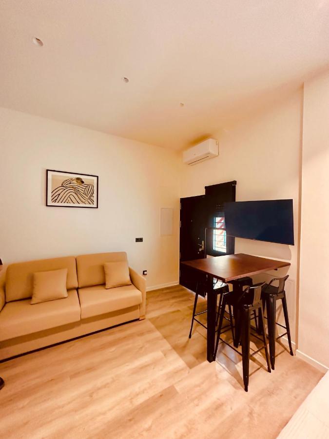 Apartamentos Sunsets Malaga Centro Ngoại thất bức ảnh