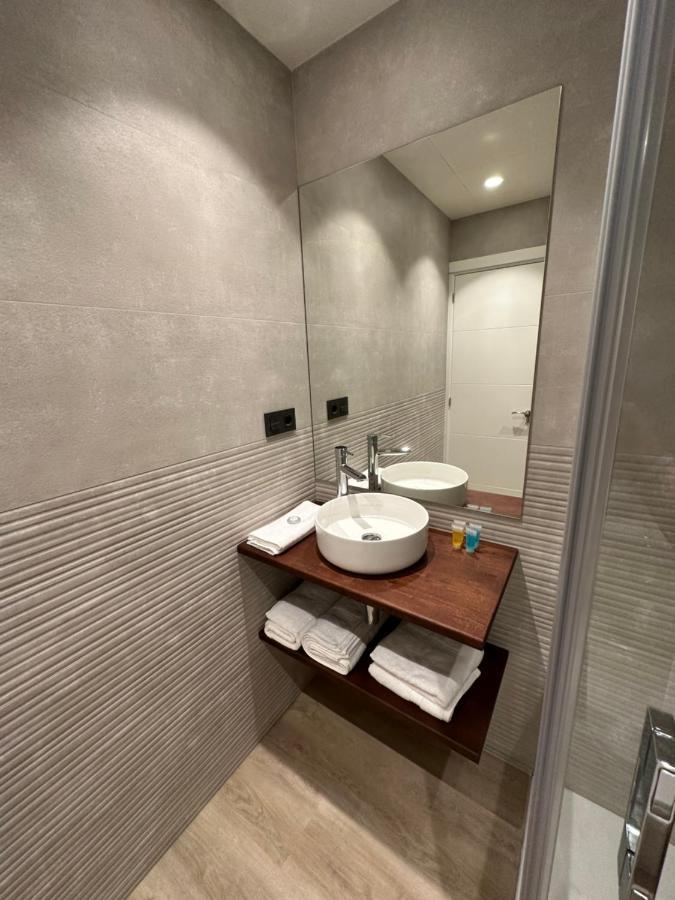 Apartamentos Sunsets Malaga Centro Ngoại thất bức ảnh