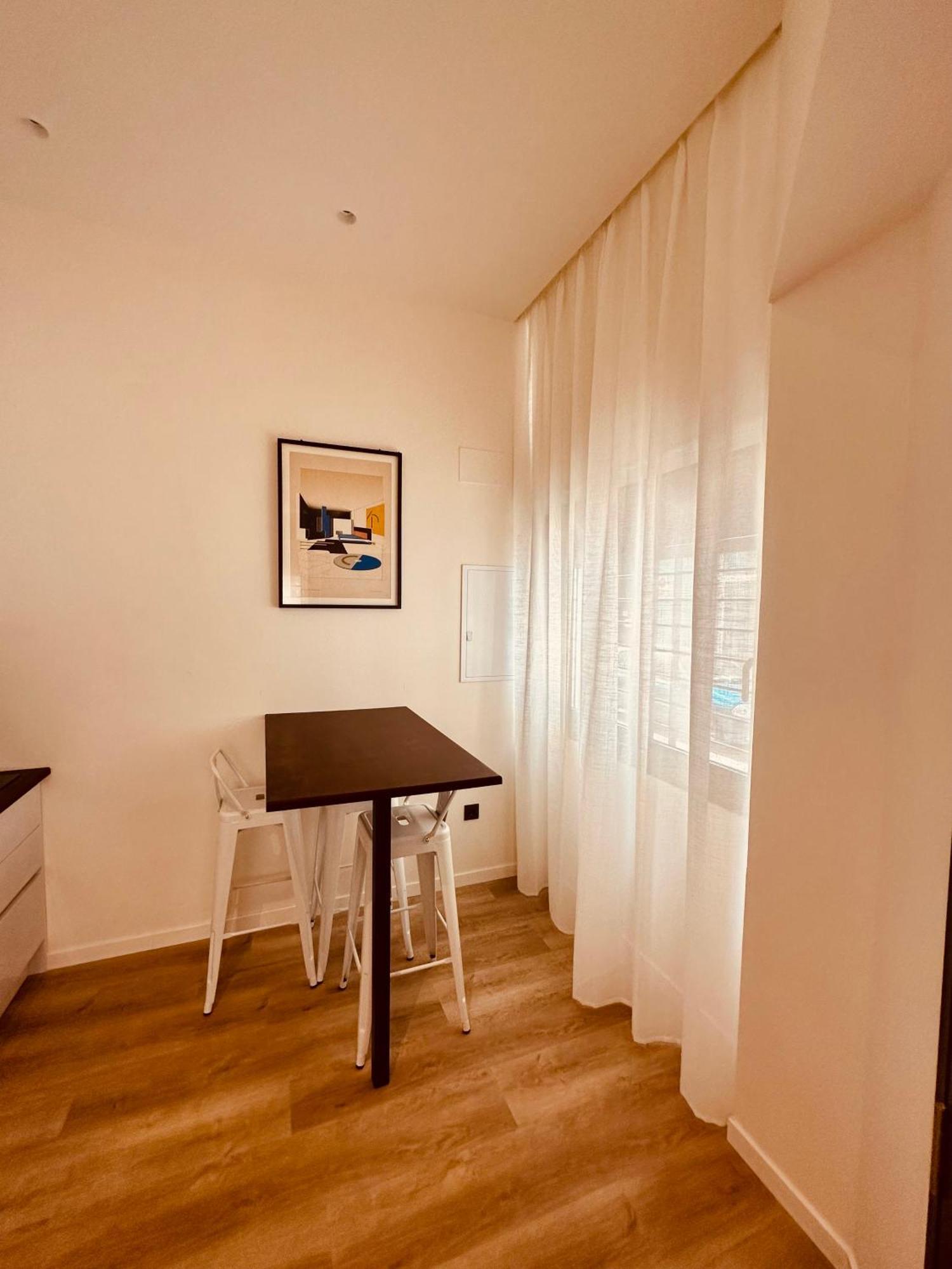 Apartamentos Sunsets Malaga Centro Ngoại thất bức ảnh